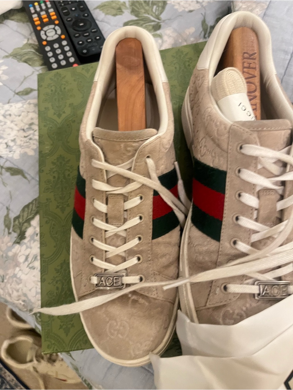 Authentic Gucci Beige Suede Ace Sneakers With Red & Green Web! Beautiful 7.5 Gu View 2